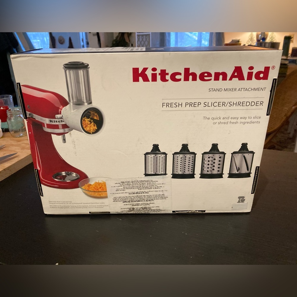 🥒Refurbished KitchenAid Fresh prep slicer still in the box